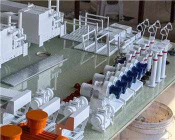 西安鉆機車模型制作過程展示